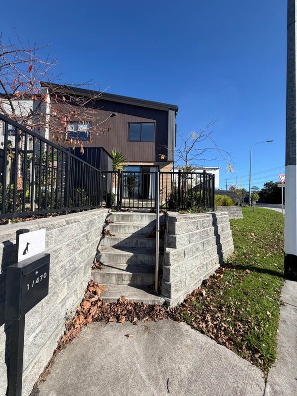 1/470 West Coast Road, Glen Eden, Auckland - Carousel 1