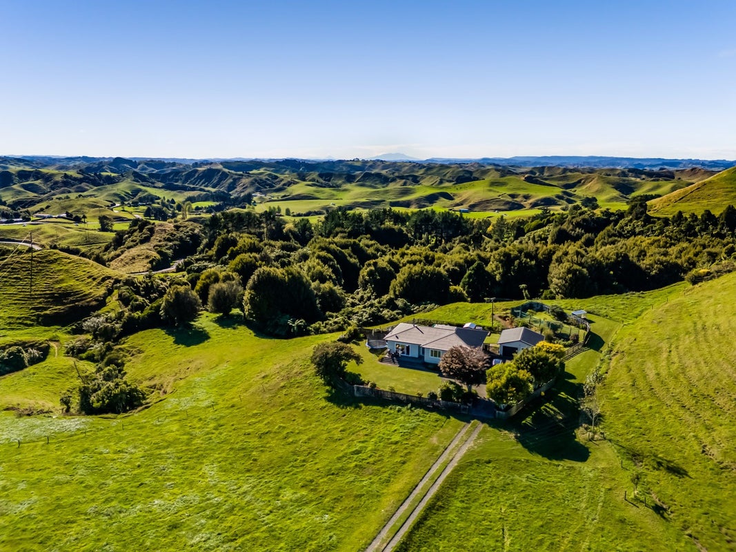 282 Stanley Road, Te Popo, Stratford - Carousel 32