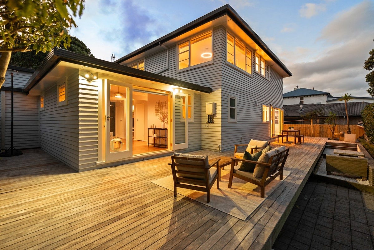 37 Ferry Street, Seatoun, Wellington - Carousel 2