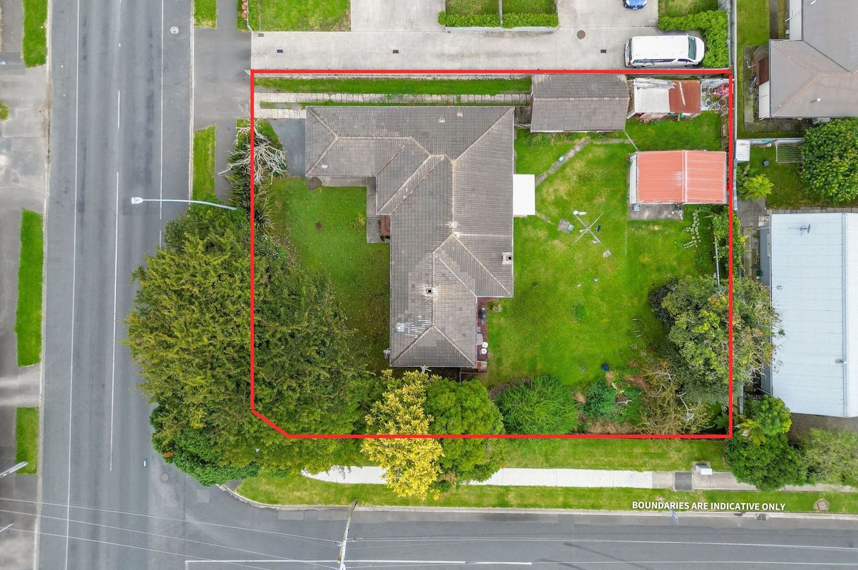 79 Fifth Avenue, Enderley, Hamilton - Carousel 24