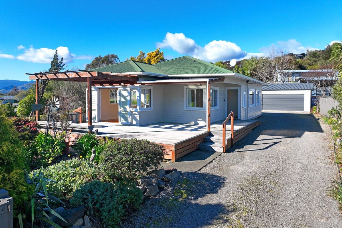 102A Lord Rutherford Road South, Brightwater - Carousel 1