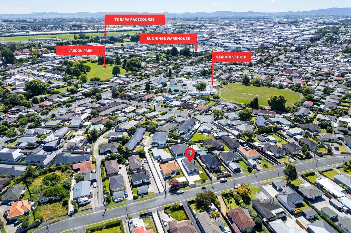 19 Portal Crescent, Beerescourt, Hamilton - Carousel 17