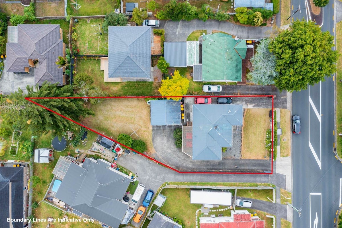 45 Rimu Street, New Lynn, Auckland - Carousel 21