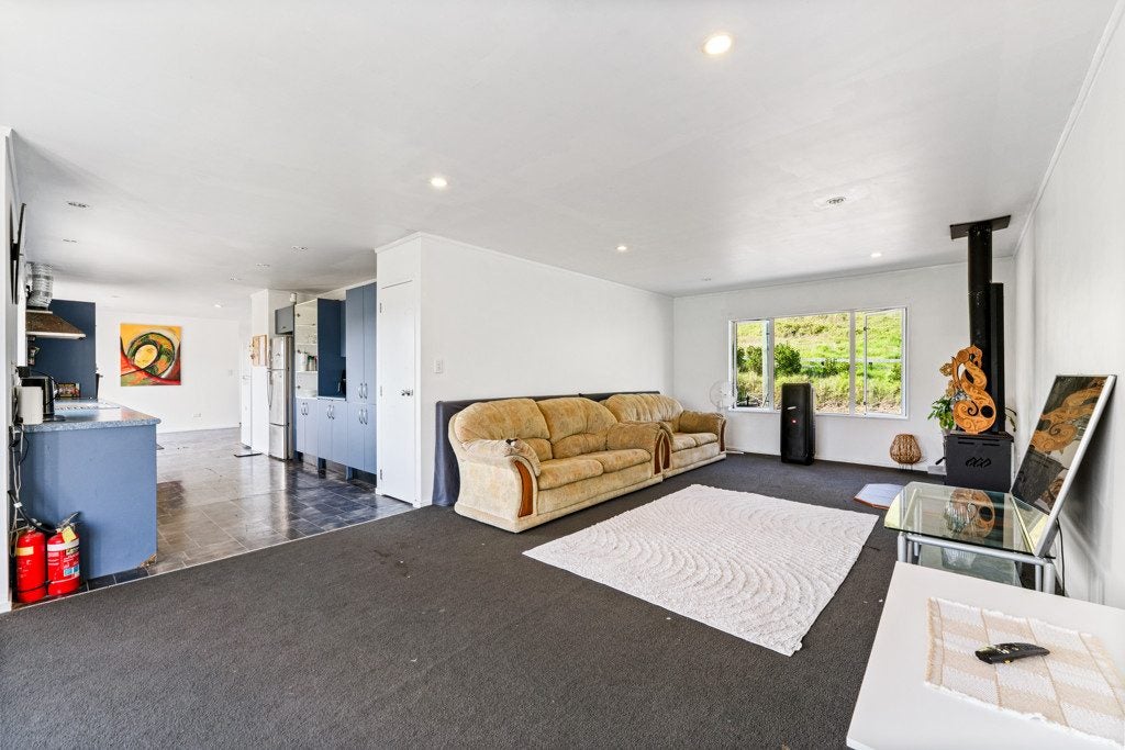 2269 South Head Road, South Head, Helensville - Carousel 2