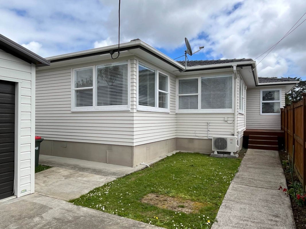 6 Knox Road, Swanson, Waitakere City, Auckland - Carousel 2