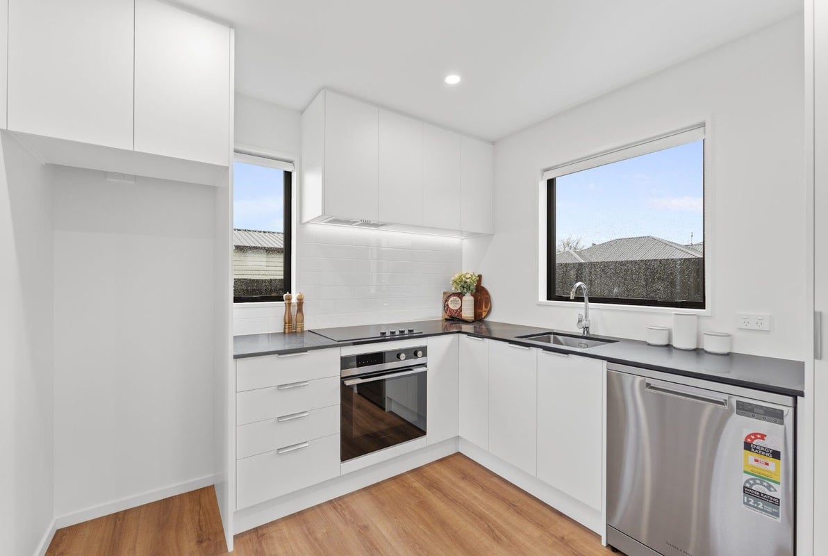 37B Amyes Road, Hornby, Christchurch - Carousel 2