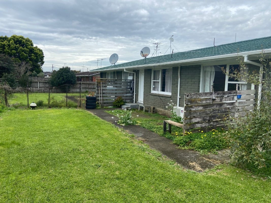 2/9 Dinglebank Road, Mount Wellington, Auckland - Carousel 1