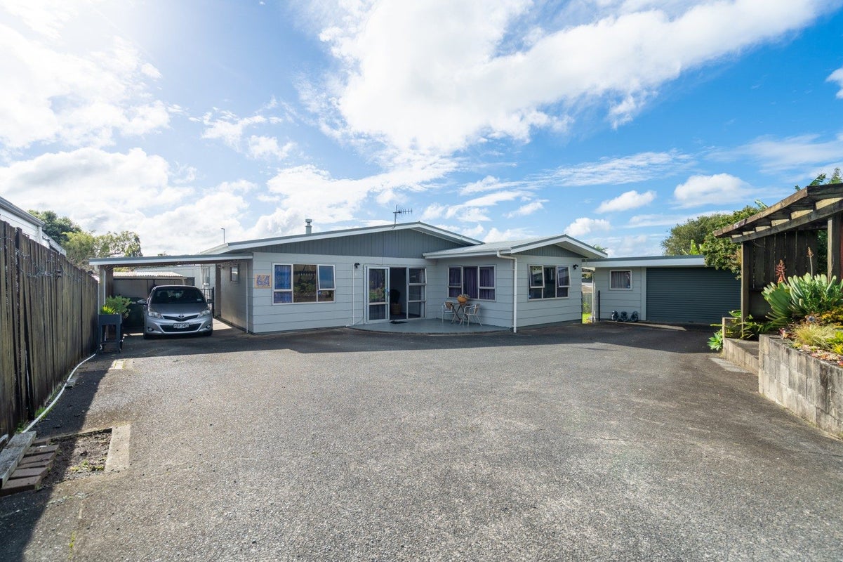 64 Tapper Crescent, Tikipunga, Whangarei - Carousel 1