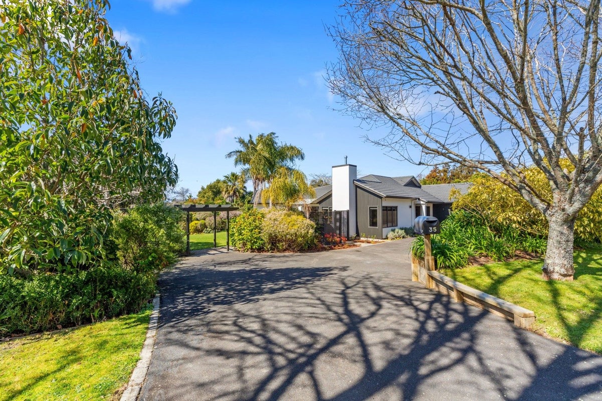 35 Westview Place, Tauriko, Tauranga - Carousel 1