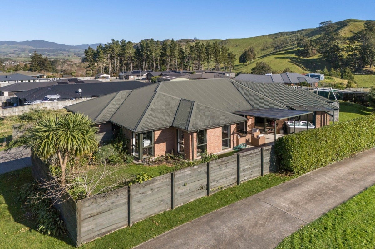 25 Thorn Road, Waihi, Waihi - Carousel 2