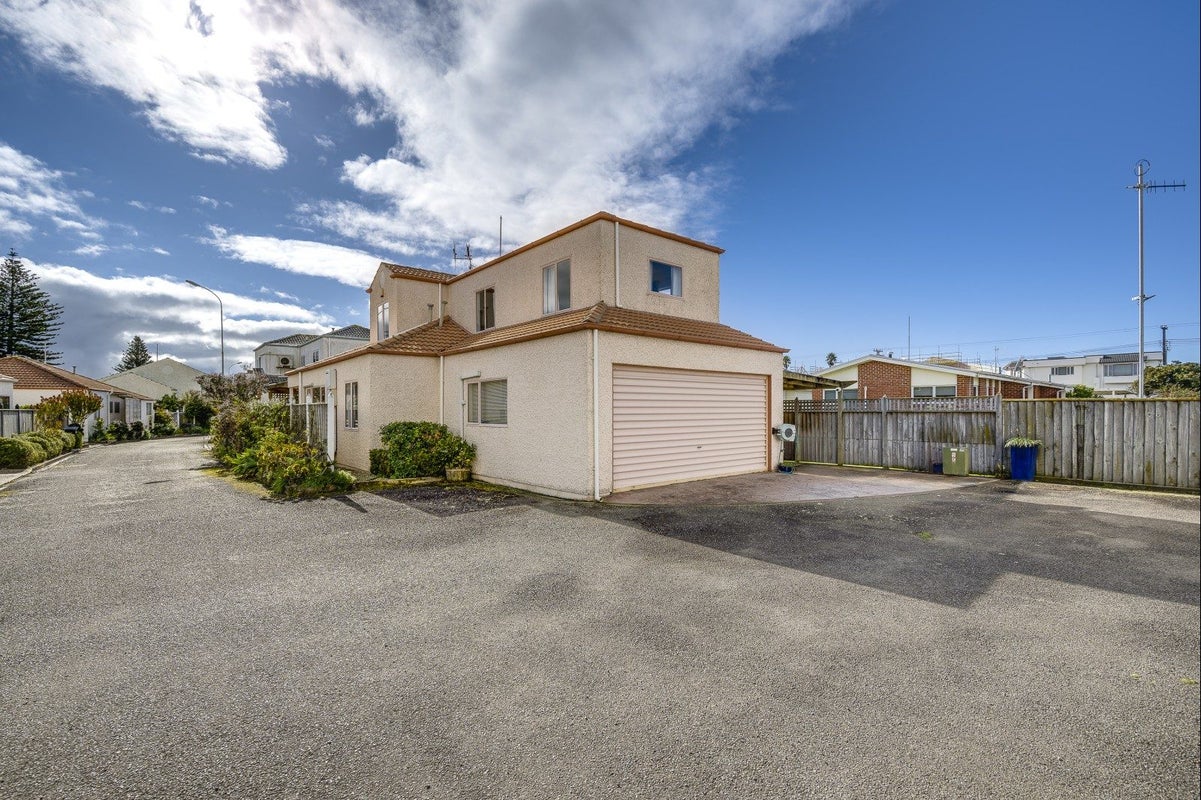 13/180 Charles Street, Westshore, Napier - Carousel 18