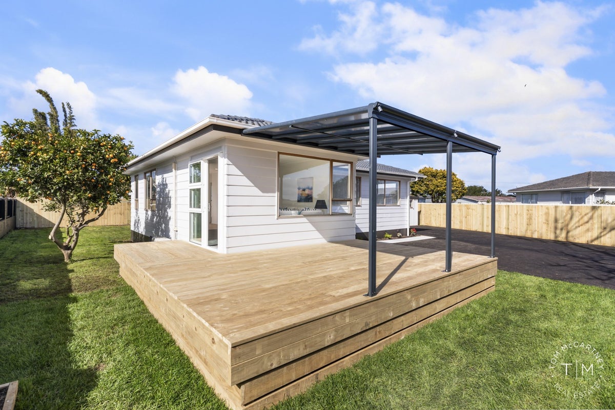 12 Desmond Place, Otara, Manukau City, Auckland - Carousel 1