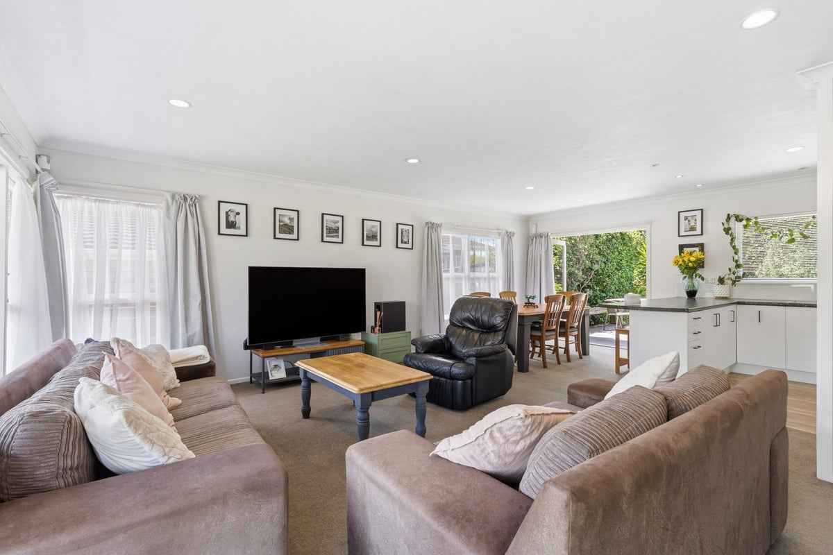 16 Burwood Road, Matamata, Matamata - Carousel 2