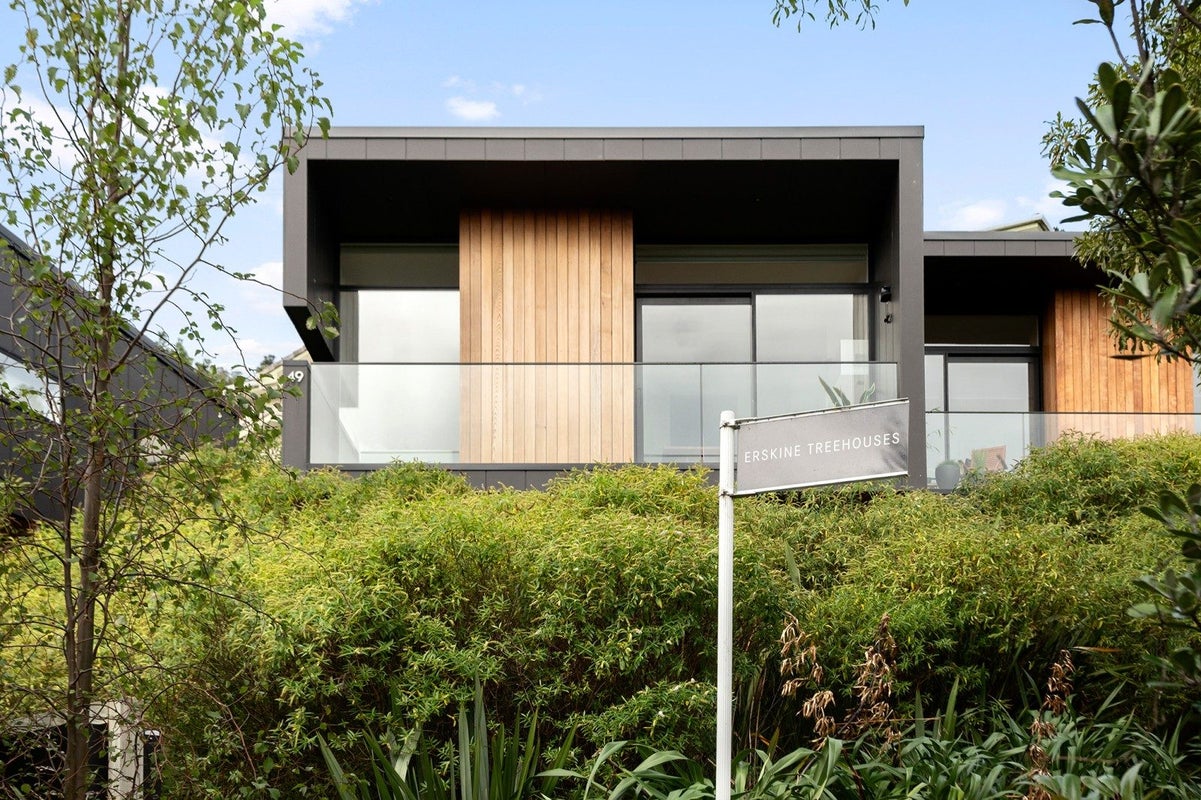 49 Avon Street, Island Bay, Wellington - Carousel 1