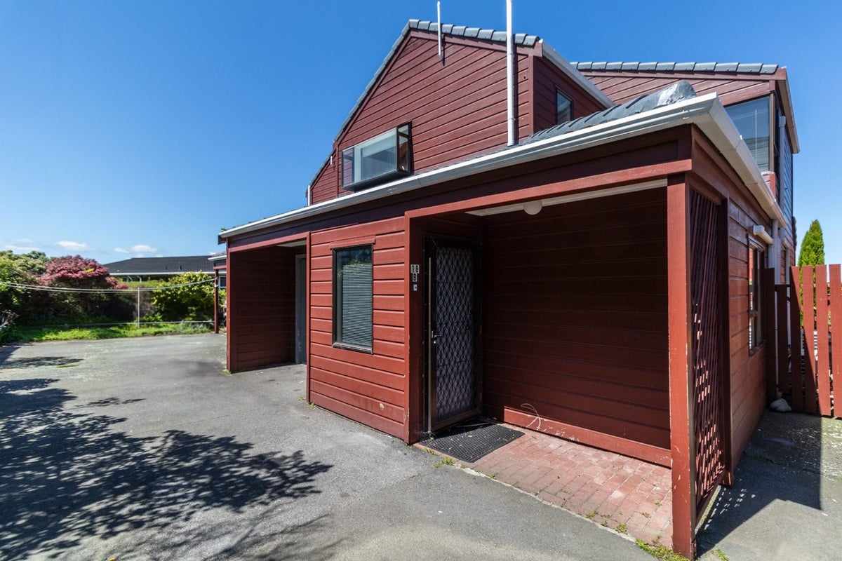 18B Rangitane Street, Maupuia, Wellington - Carousel 25
