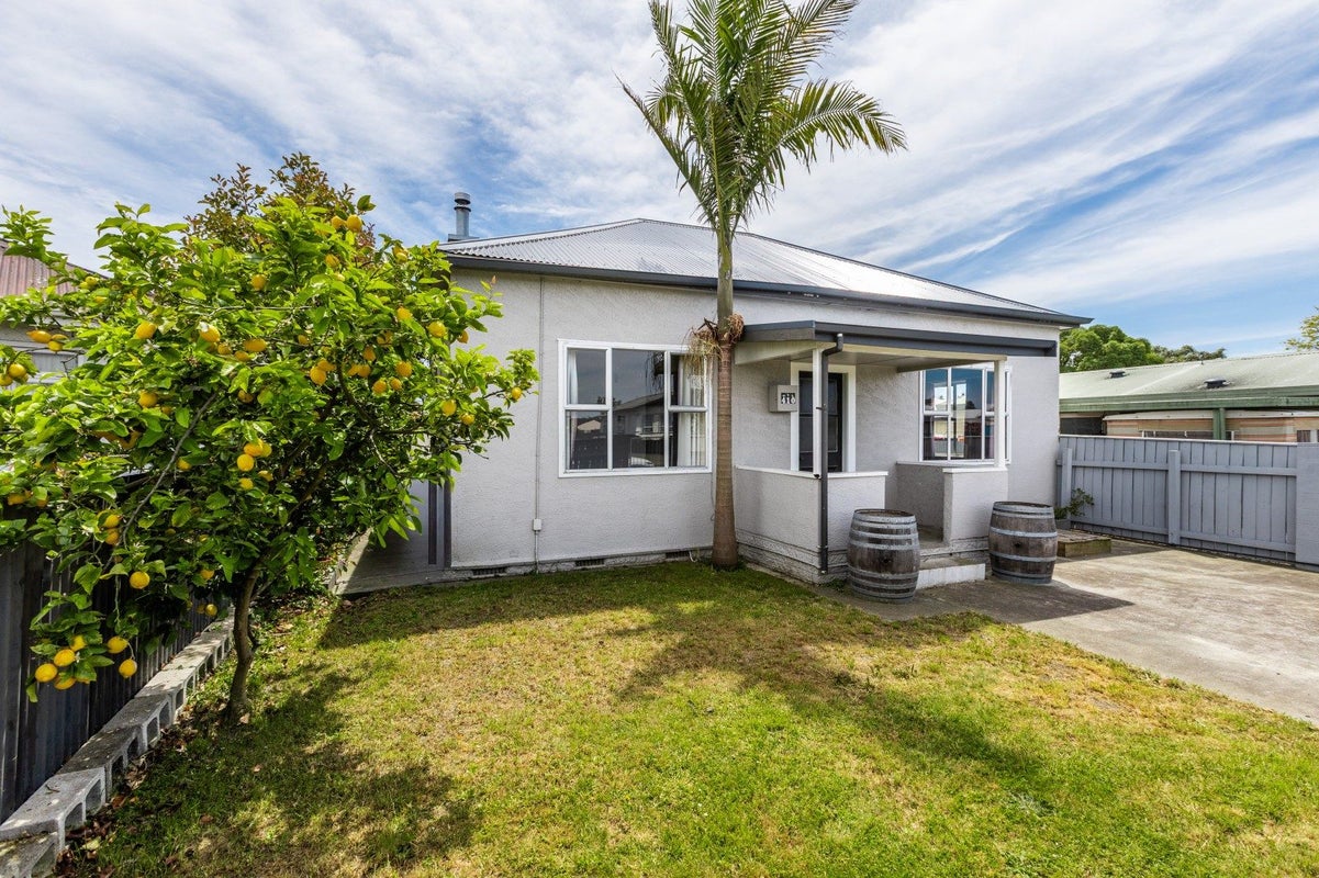 410 Grays Road, Saint Leonards, Hastings - Carousel 2