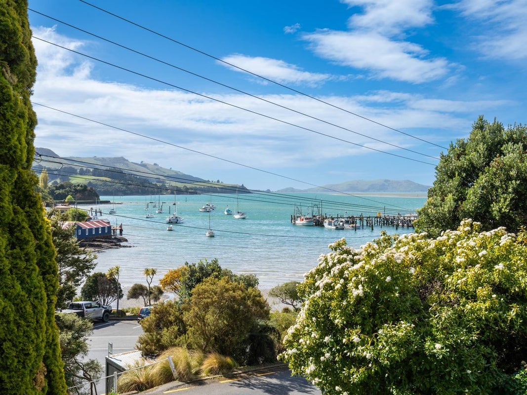 7 Slant Street, Careys Bay, Port Chalmers - Carousel 2