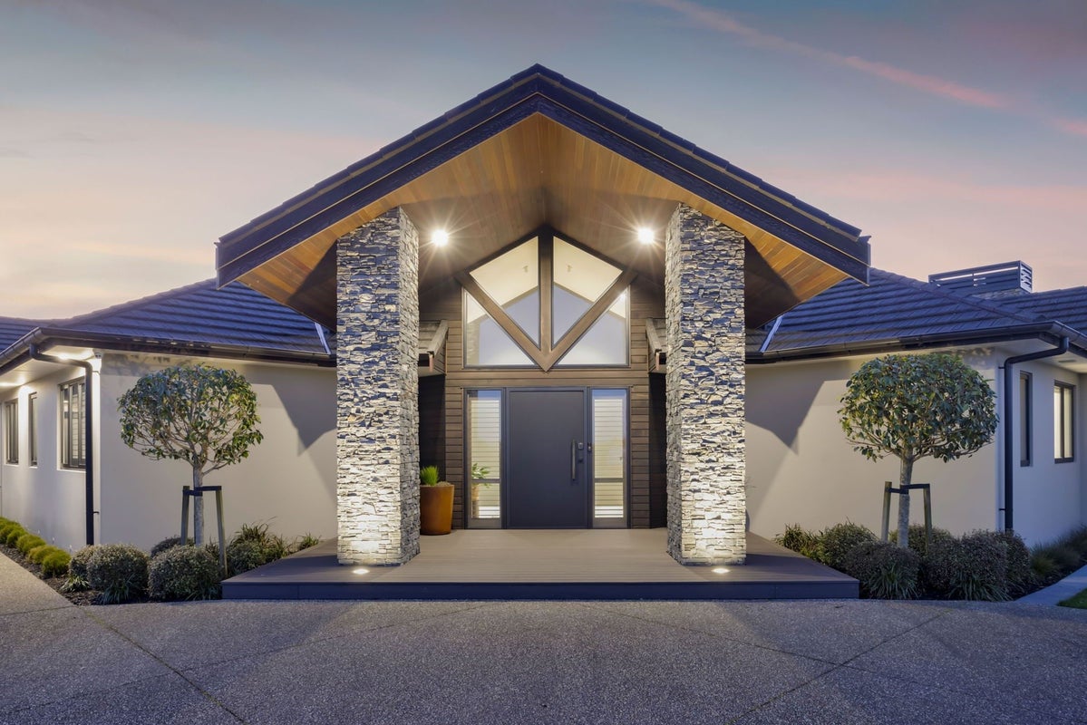 82 Flint Road West, Stratford - Carousel 2