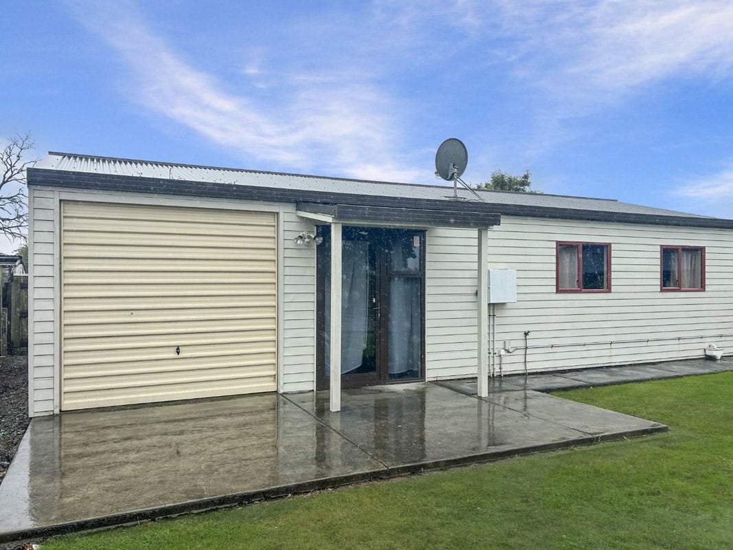 59 River Road, Masterton - Carousel 1