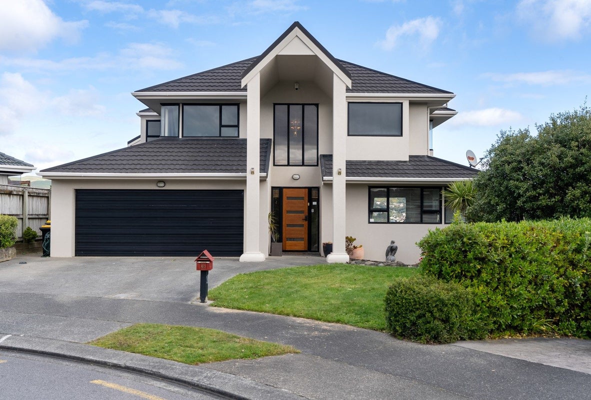 60 Molyneux Close, Whitby, Porirua - Carousel 2