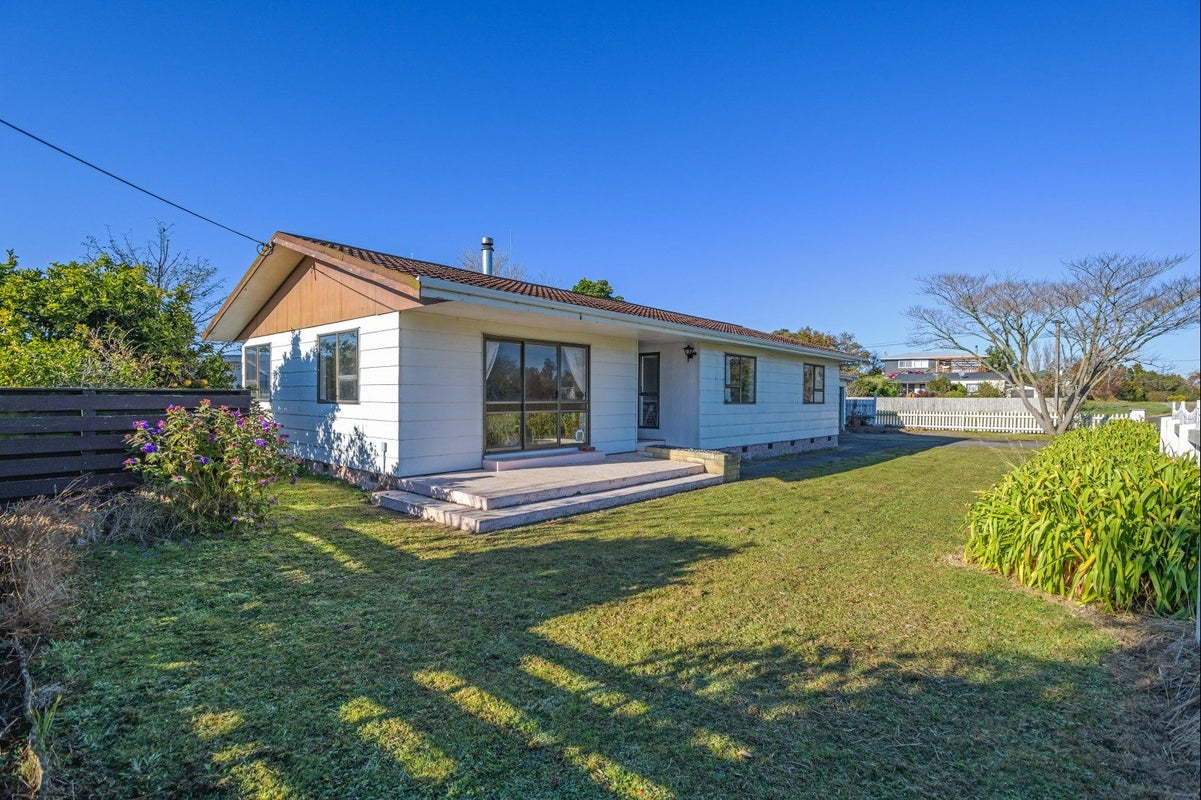 3 Howe Street, Foxton, Foxton - Carousel 2