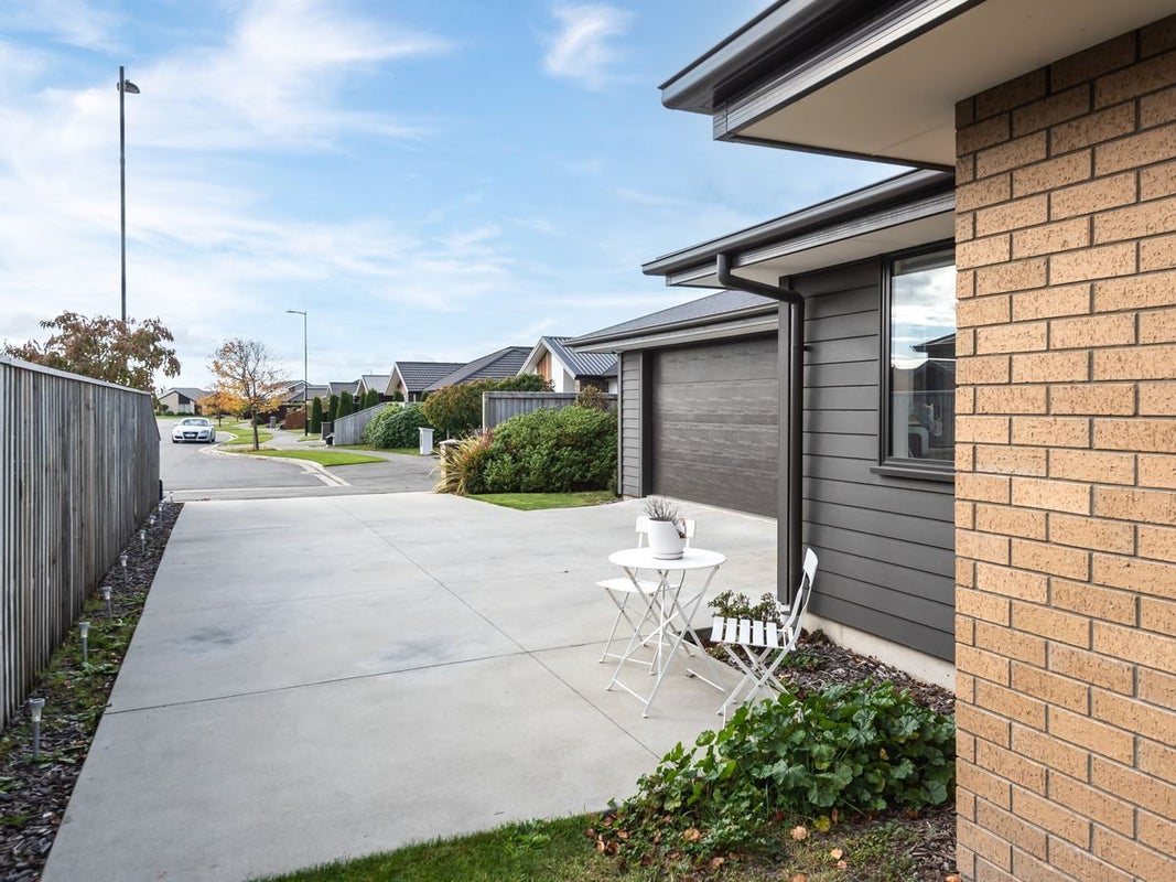 19 Helen Place, Halswell, Christchurch - Carousel 13