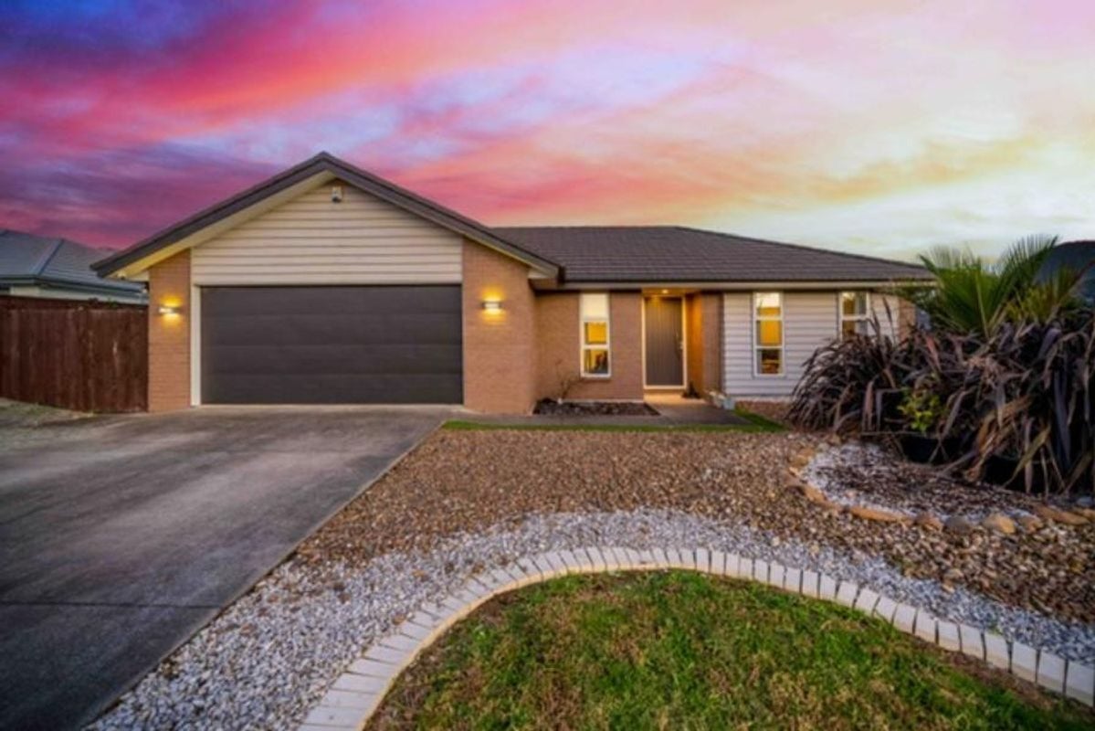 8 Dornal Place, Pokeno - Carousel 2