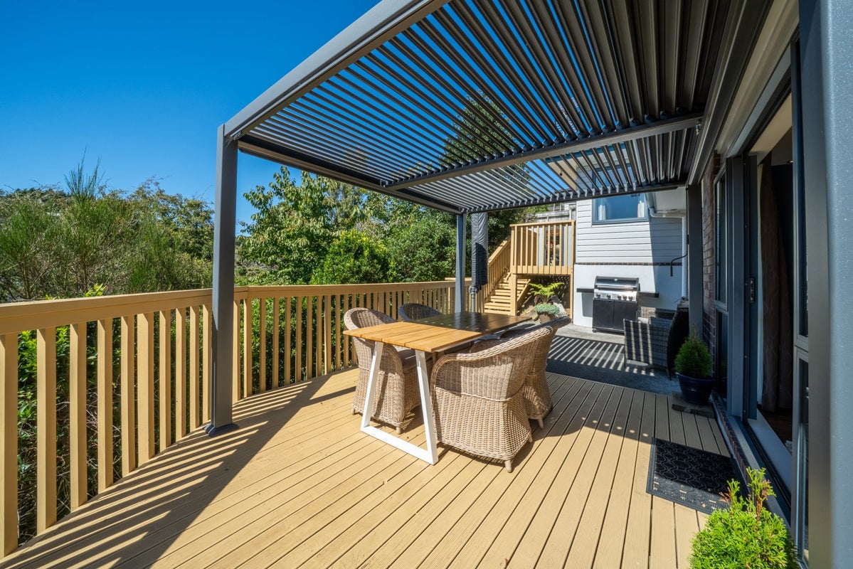 20 Wantwood Grove, Churton Park, Wellington - Carousel 1