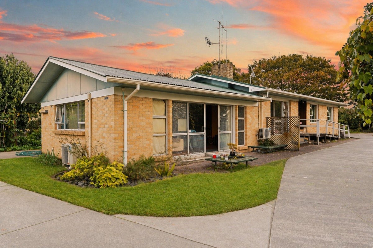 55 Morris Road, Hillcrest, Hamilton - Carousel 1