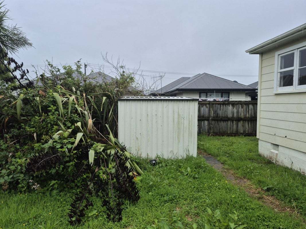 43 Peel Street, Westport, Westport - Carousel 9