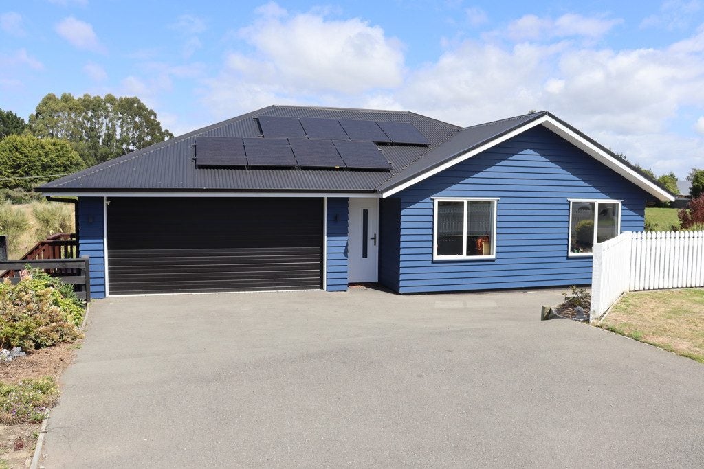 9 Grove Avenue, Weston, Oamaru - Carousel 1