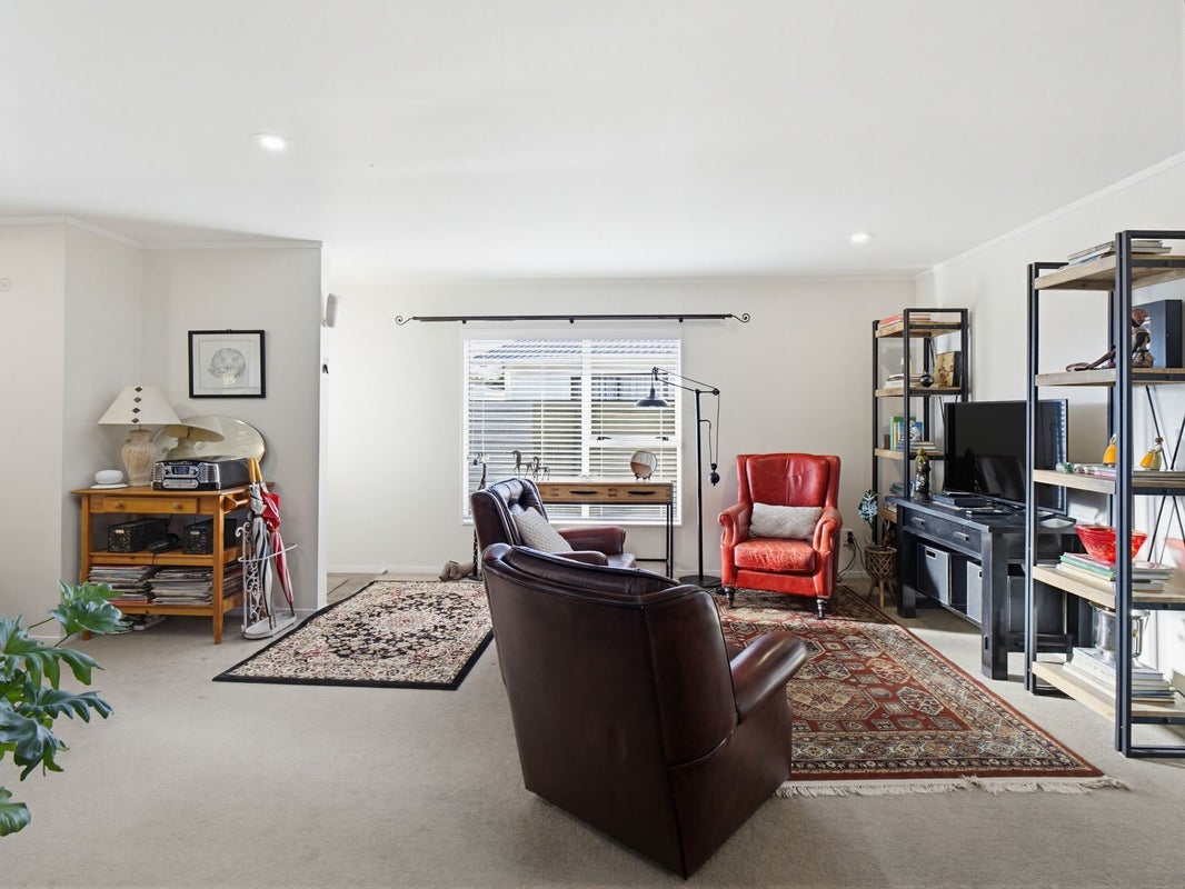 14B Hakeke ST, Whanganui East, Whanganui - Carousel 2
