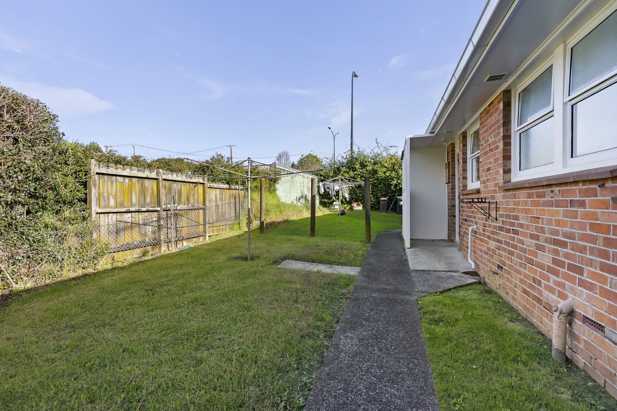 3/13 Kings Road, Panmure, Auckland - Carousel 15