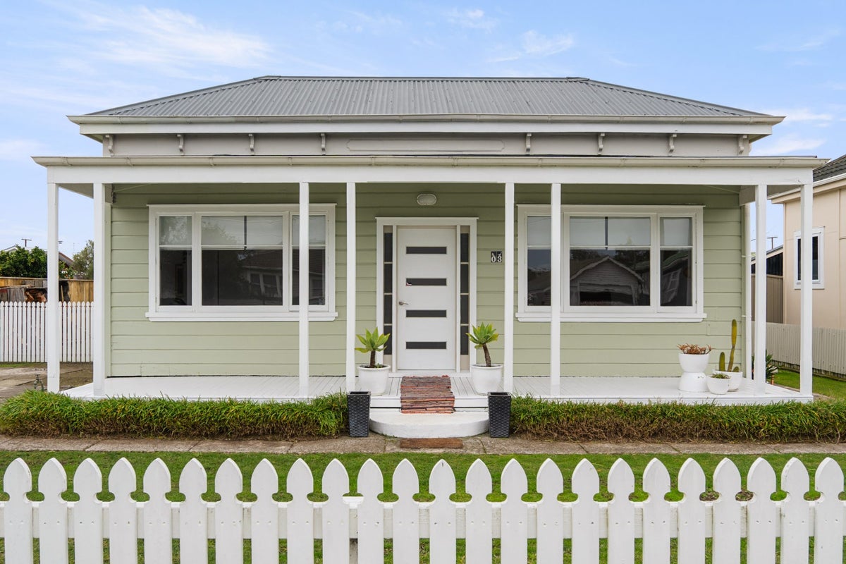 3 Wellington Street, Te Hapara, Gisborne - Carousel 1