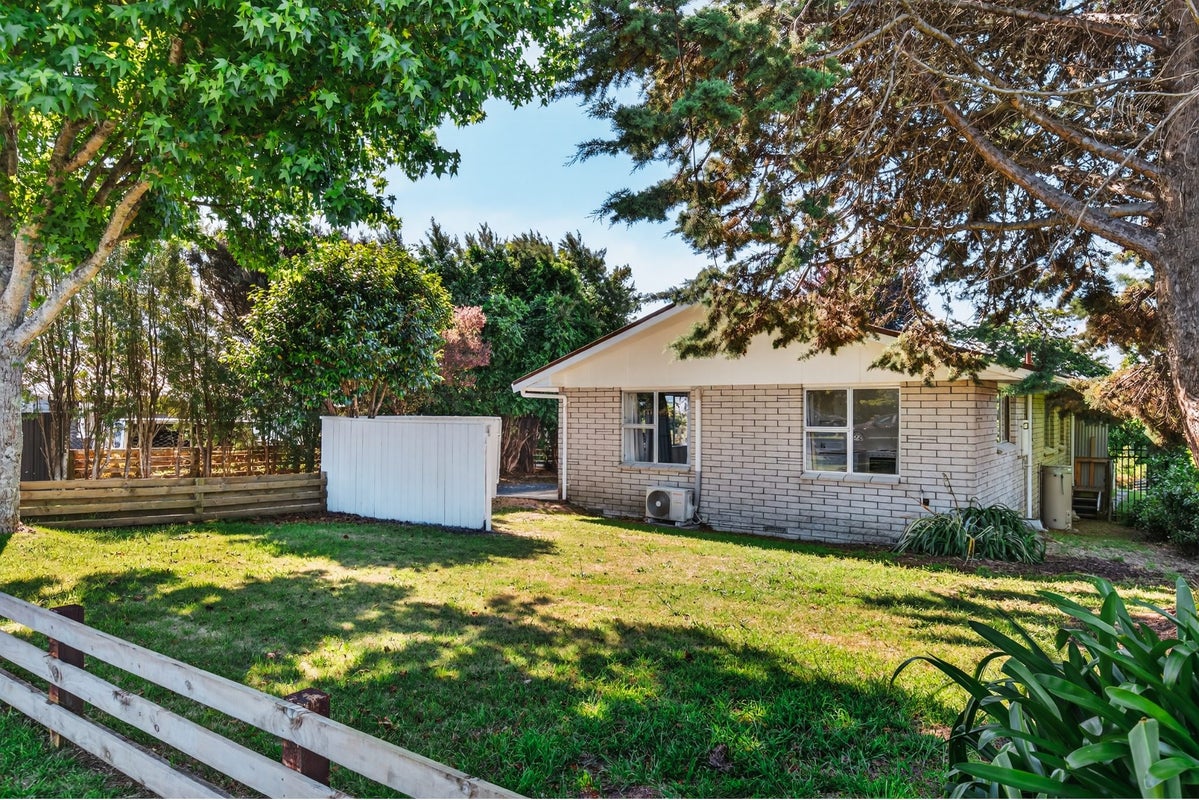 16 Cumberland Street, Tauhara, Taupo - Carousel 1