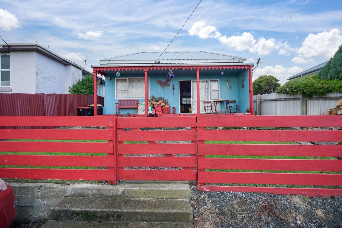 118 Barrow Street, Bluff - Carousel 2