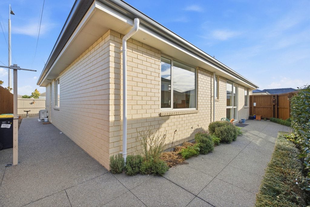 1/166 Harewood Road, Papanui, Christchurch - Carousel 2