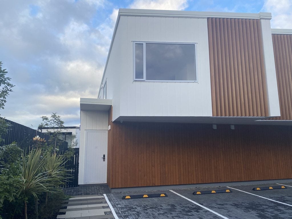 22C Finnerty Avenue, Howick, Auckland - Carousel 2