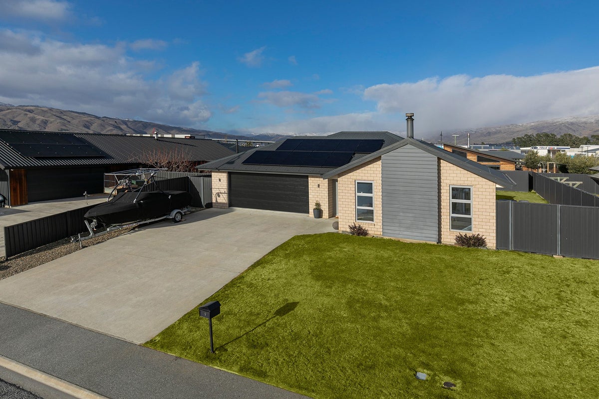 9 Eldorado Place, Cromwell, Cromwell - Carousel 1