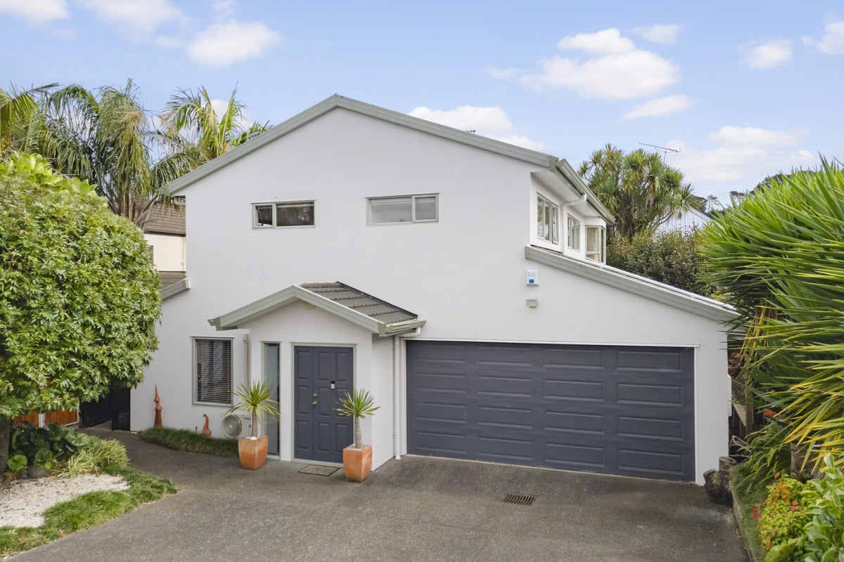 10A Amaru Road, One Tree Hill, Auckland - Carousel 1