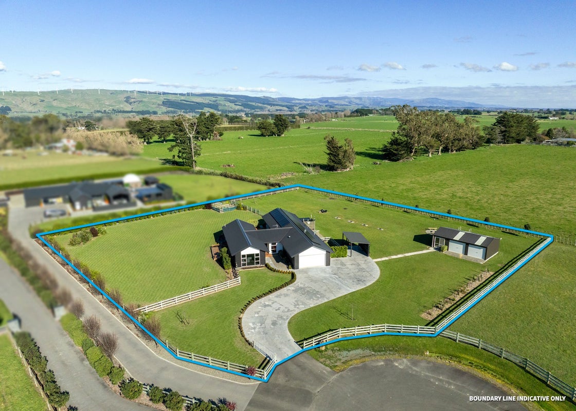18 Ashgrove Lane, Ashhurst, Palmerston North - Carousel 1