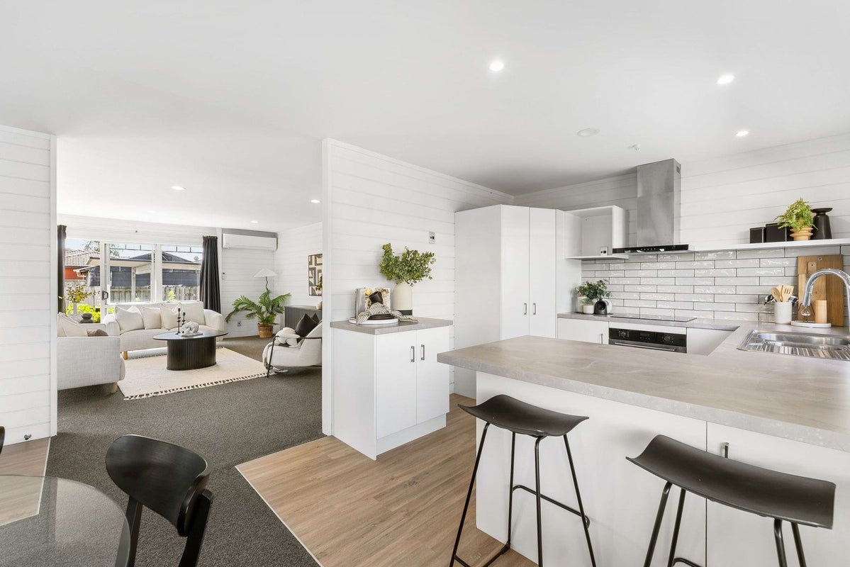 5A Links Avenue, Mount Maunganui - Carousel 1