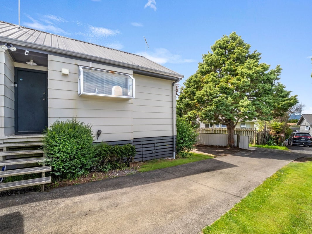 27A Ruby Place, Pukehangi, Rotorua - Carousel 1
