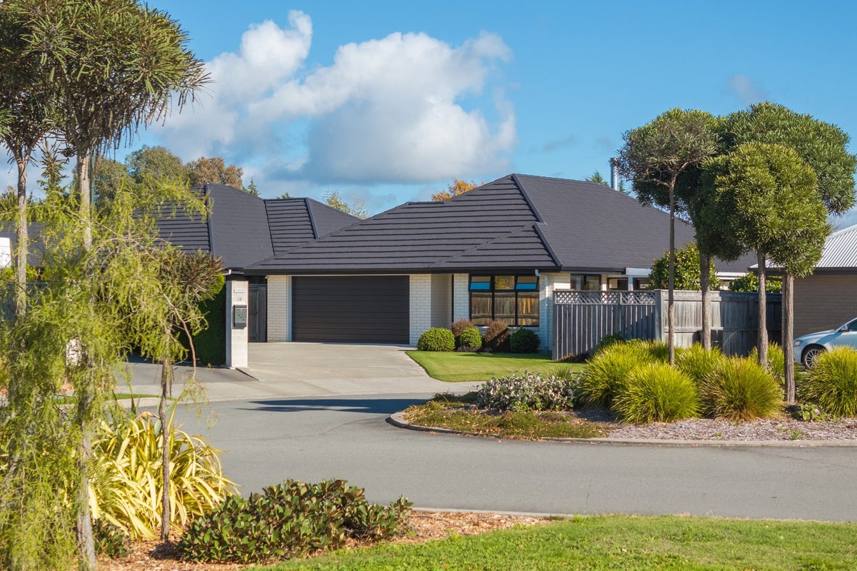 12 Rifle Range Place, Witherlea, Blenheim - Carousel 1