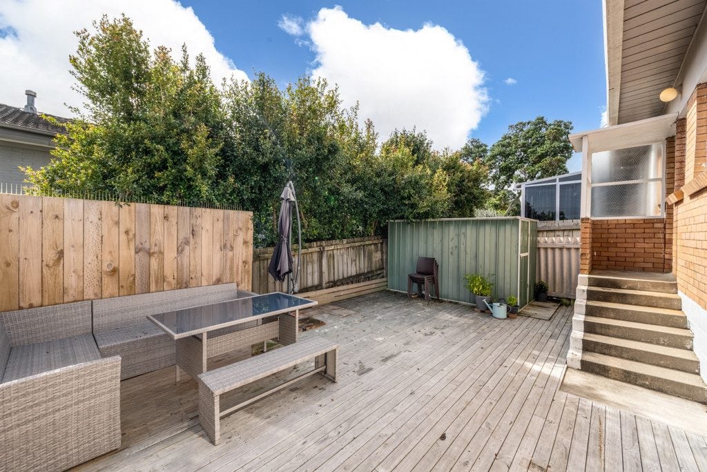 3/33 Rodney Street, Howick, Auckland - Carousel 1