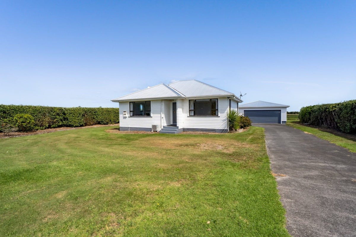 4923 South Road, Opunake, Opunake - Carousel 2