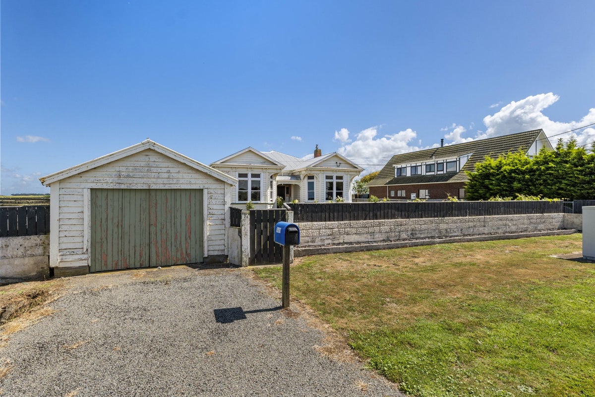 247 Tawhiti Road, Hawera - Carousel 1