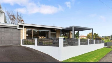 88 Grande Vue Road, Hillpark, Auckland - Carousel 1