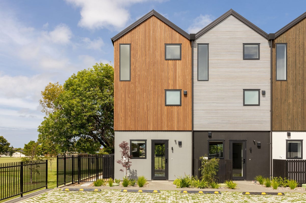 7A Malaga Crescent, Harewood, Christchurch - Carousel 13