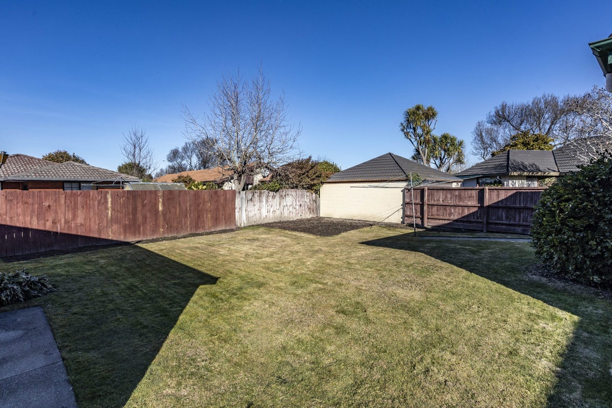 3 Manson Place, Russley, Christchurch - Carousel 2